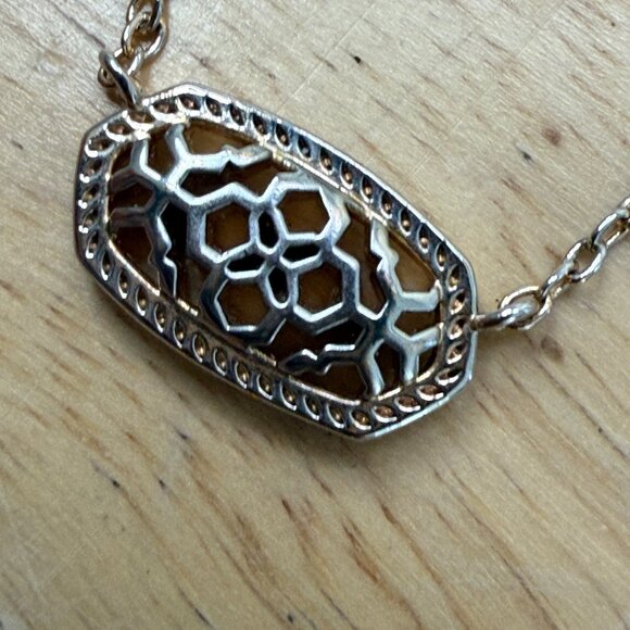 Kendra Scott Gold/Silver Oval Pendant Necklace With Intricate Cutout Design - Picture 11 of 12